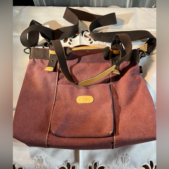 K-Two BNWOT Massenger shoulder or crossed body purple canvas bag. Cute style. - Picture 3 of 11